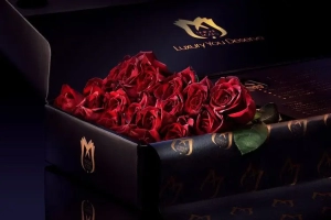 5 Reasons Why You Should Give Luxury Red Roses on Valentine's Day